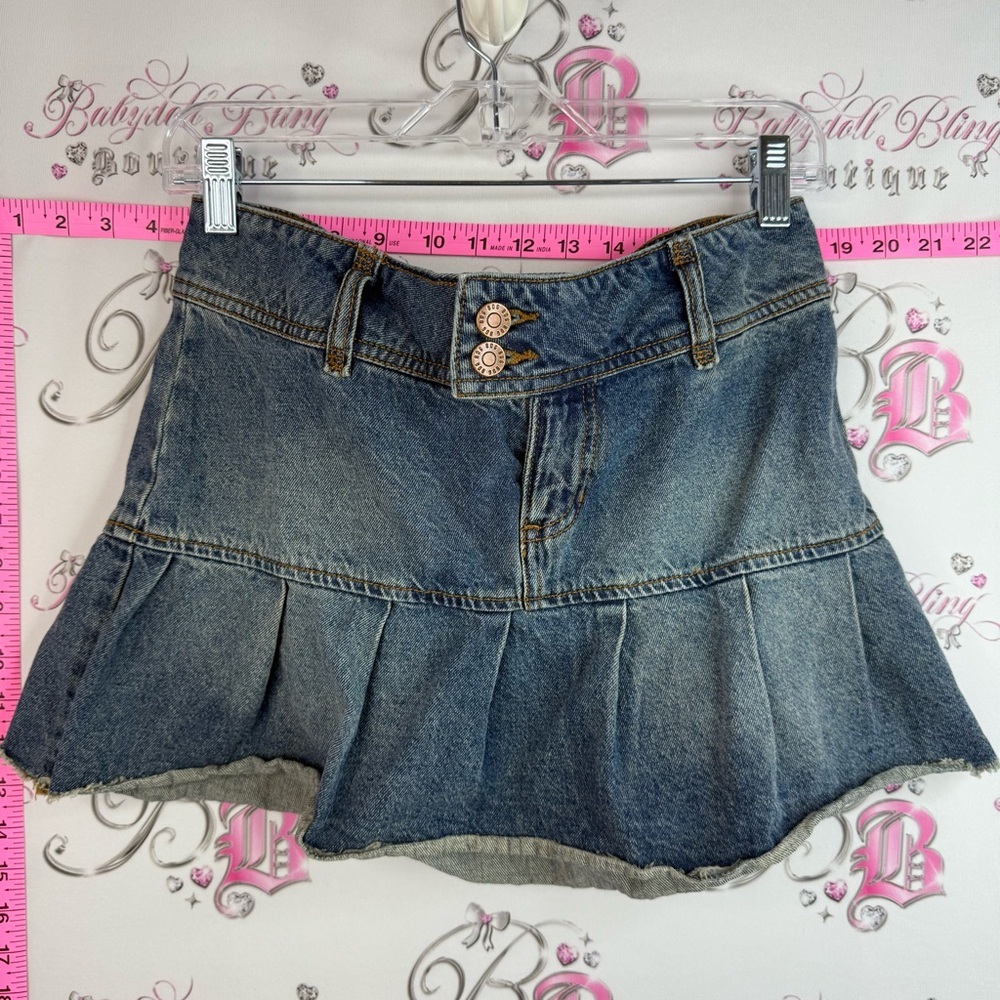 BDG skirt mini jean denim wash Y2K pleated Washed Blue Denim Pleated Mini Skirt